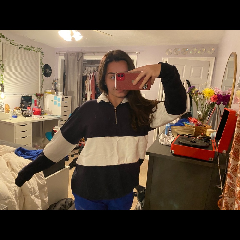 Brandy Melville quarter zip